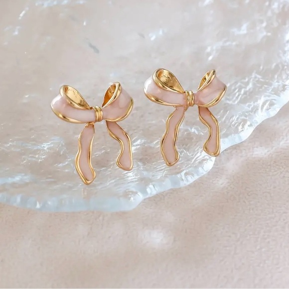Minimalist Gold and Pink Ribbon Earrings 🎀 - Picture 3 of 7